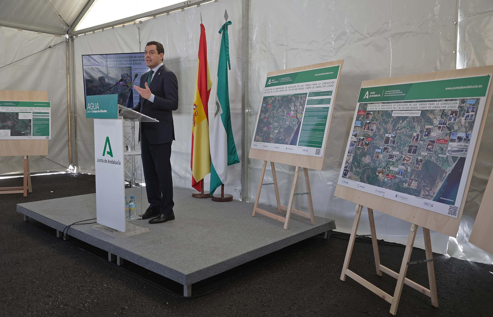 Juanma Moreno inaugura en Castellar la nueva tubería de agua para abastecer la zona norte de San Roque y el Valle del Guadiaro, en imágenes