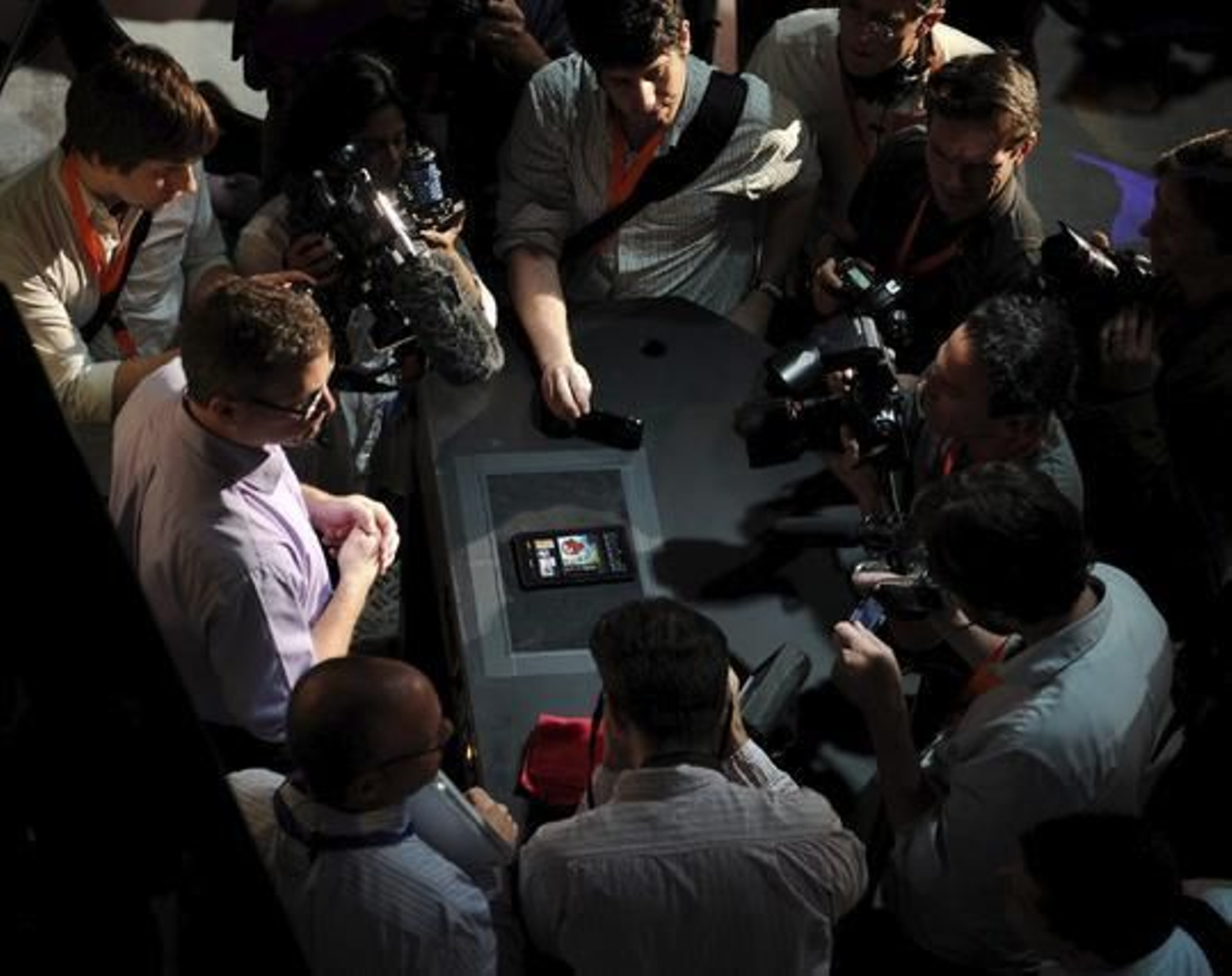 Amazon presenta los nuevos modelos de Kindle, entre ellos Fire, el debut de la compañía en el mundo de los 'tablets'.

Foto: EFE