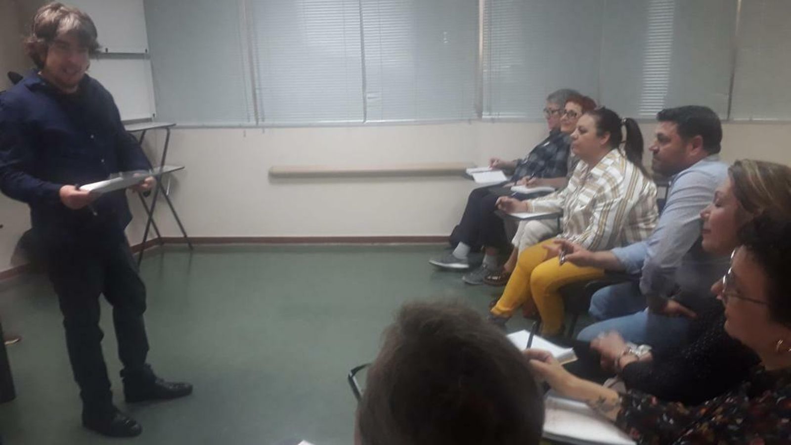 Una de las sesiones de escritura creativa en el Hospital Macarena.