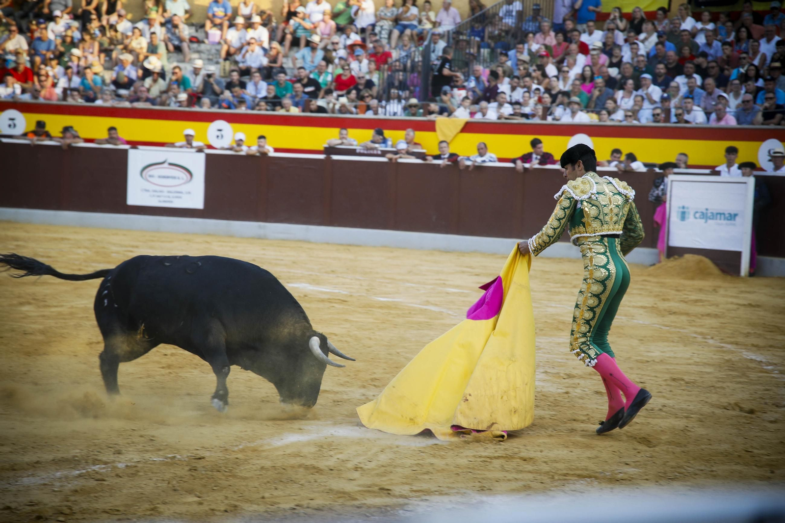 Corrida de toros Berja con un toro indultado, en imágenes