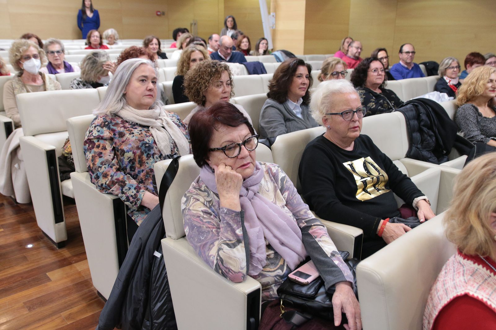 El Diario de los Libros, con Cristina Campos y su novela 'Historias de mujeres casadas'