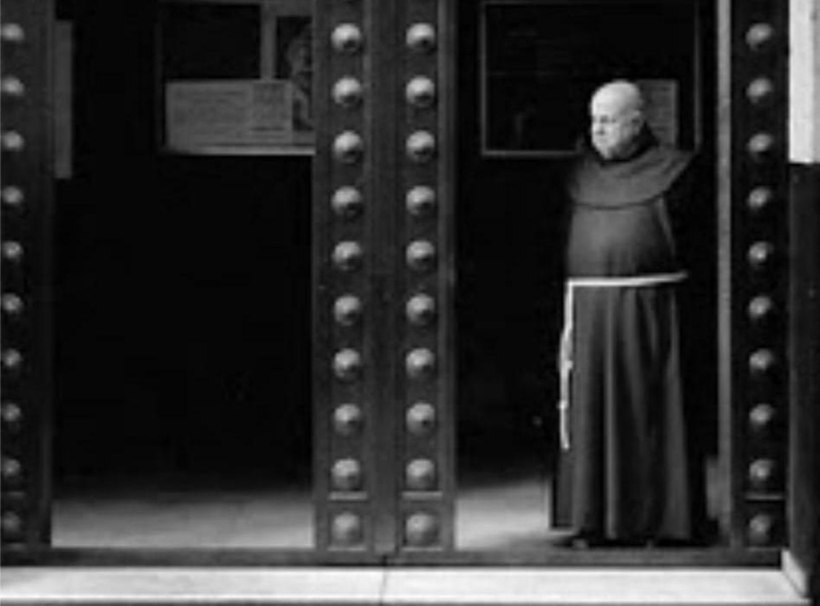 El Padre Patero, en la puerta de San Buenaventura.