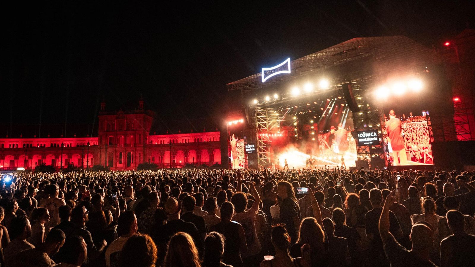 Diez mil espectadores en el concierto de La Raiz Diez mil espectadores en el concierto de La Raiz