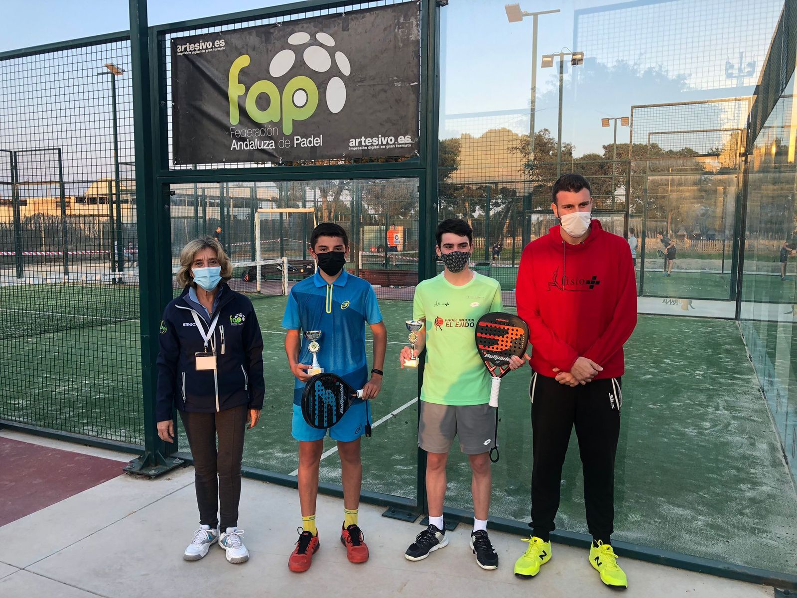 Alfonso Sánchez (camiseta azul) y David Asensio, de verde