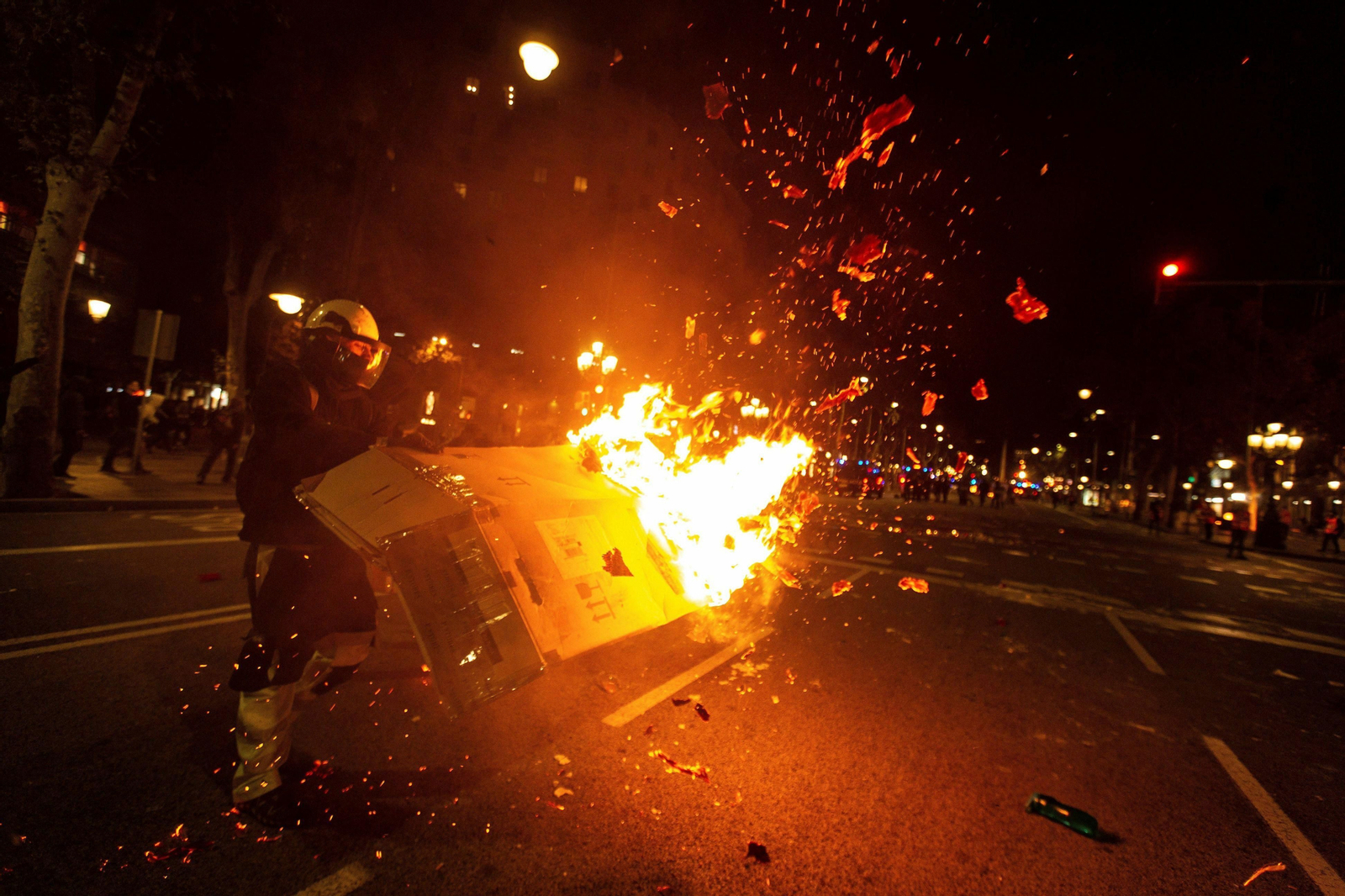 Los graves disturbios en Cataluña