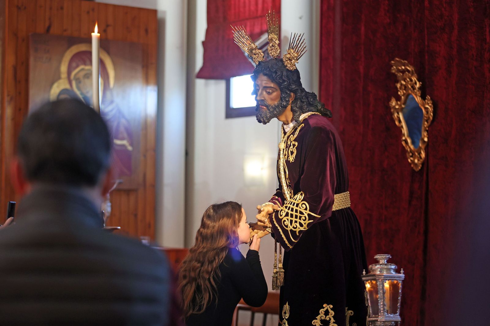Imágenes de los besapiés y besamanos del Primer Domingo de Cuaresma en Jerez