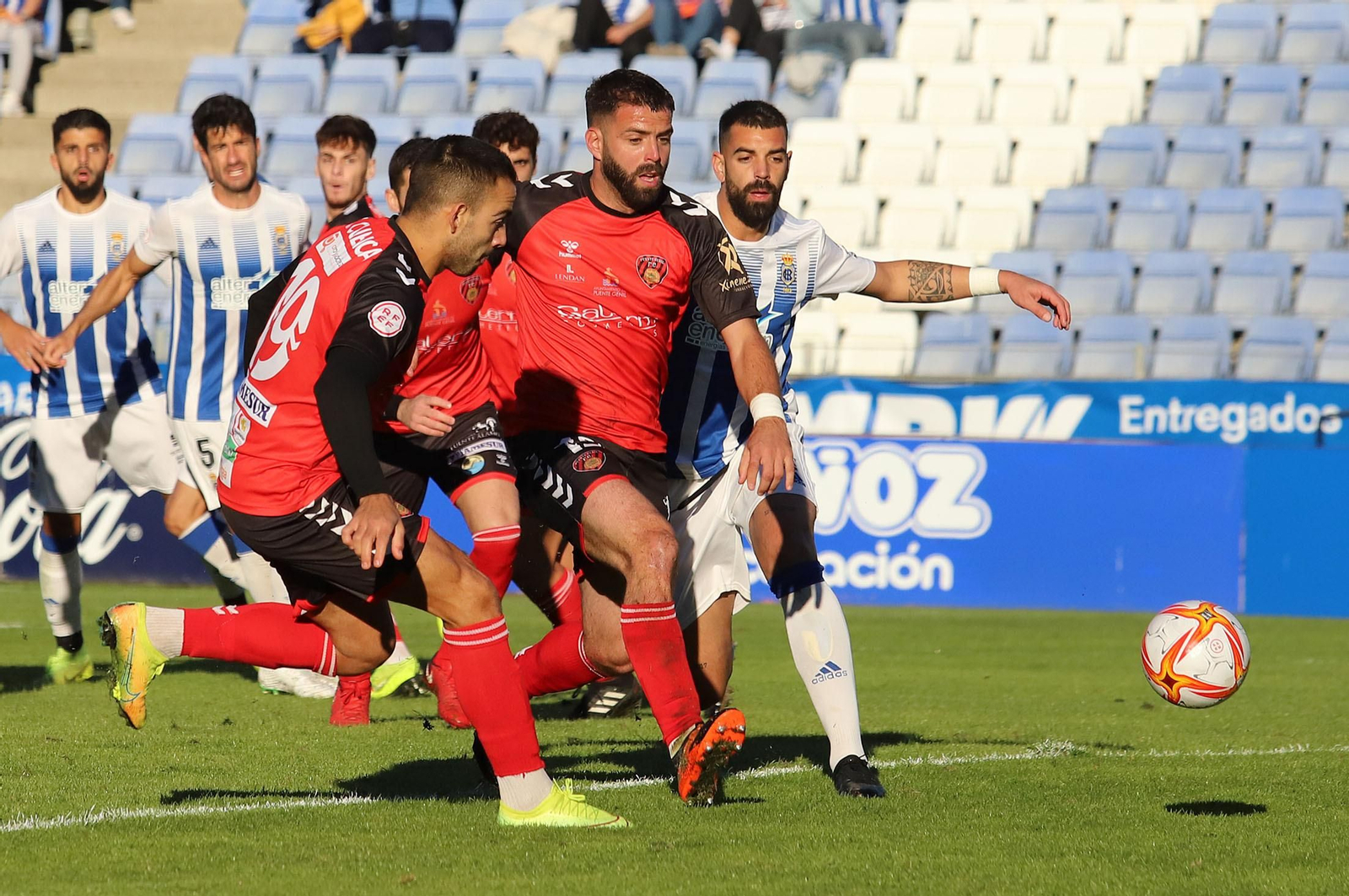 Imágenes del Recreativo de Huelva-Puente Genil