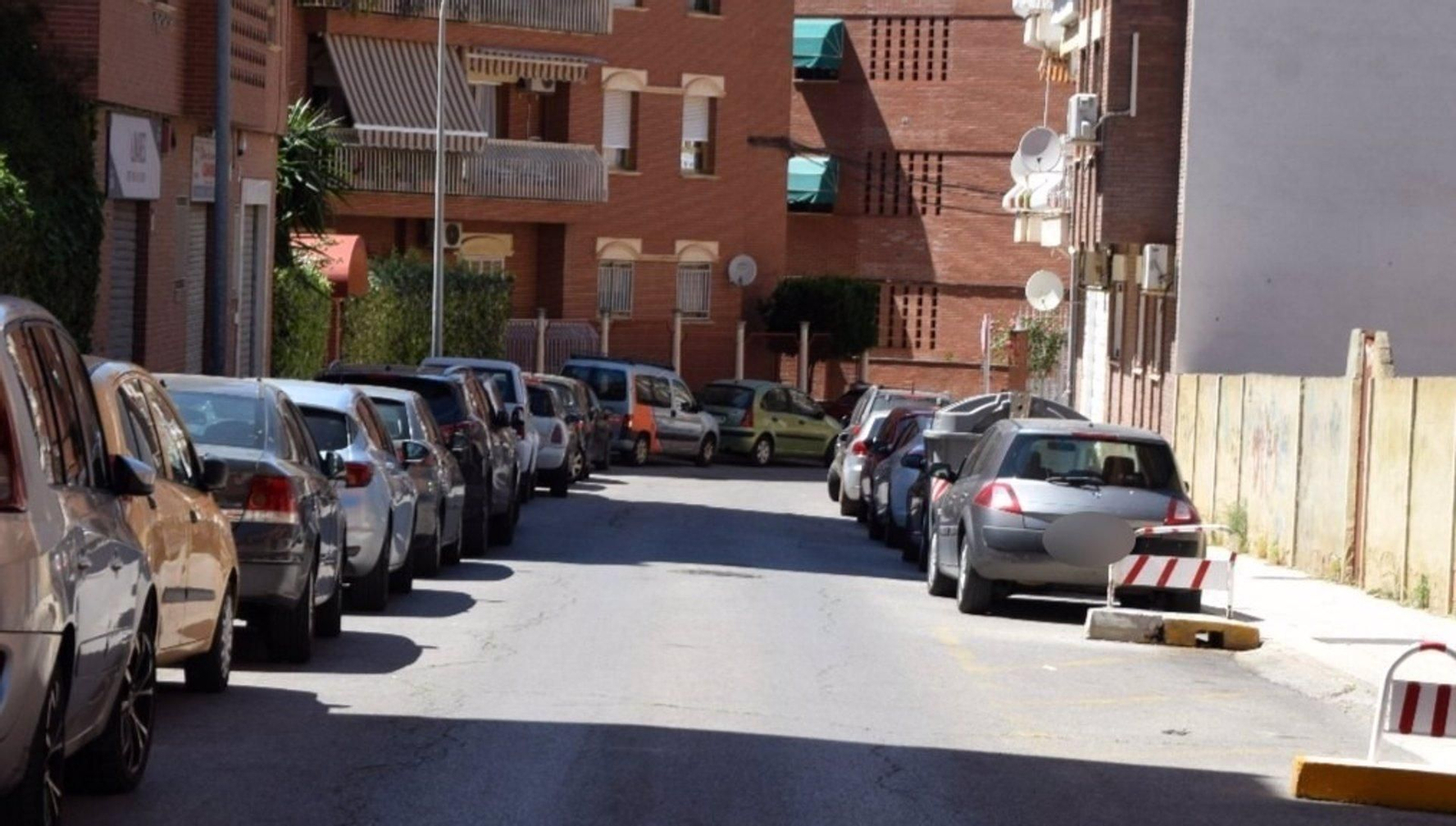 Calle Pintor de Linares, donde estaba estacionado el vehículo.