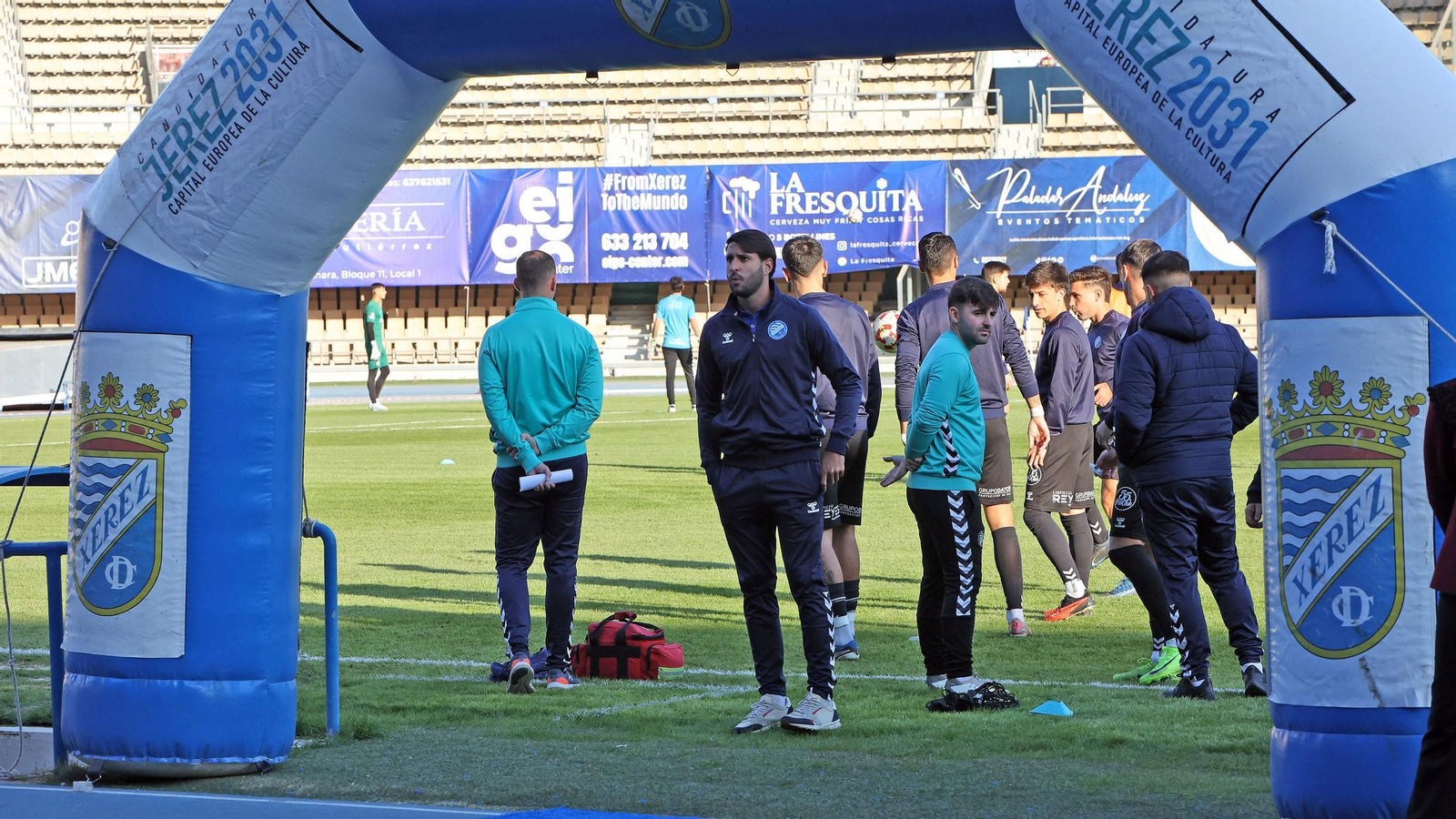 Imágenes del derbi entre Xerez CD y Xerez DFC en Chapín
