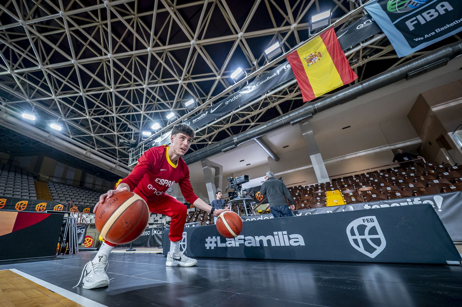 Mario Saint-Supéry y Rubén Guerrero ayudan al triunfo de España ante Bélgica