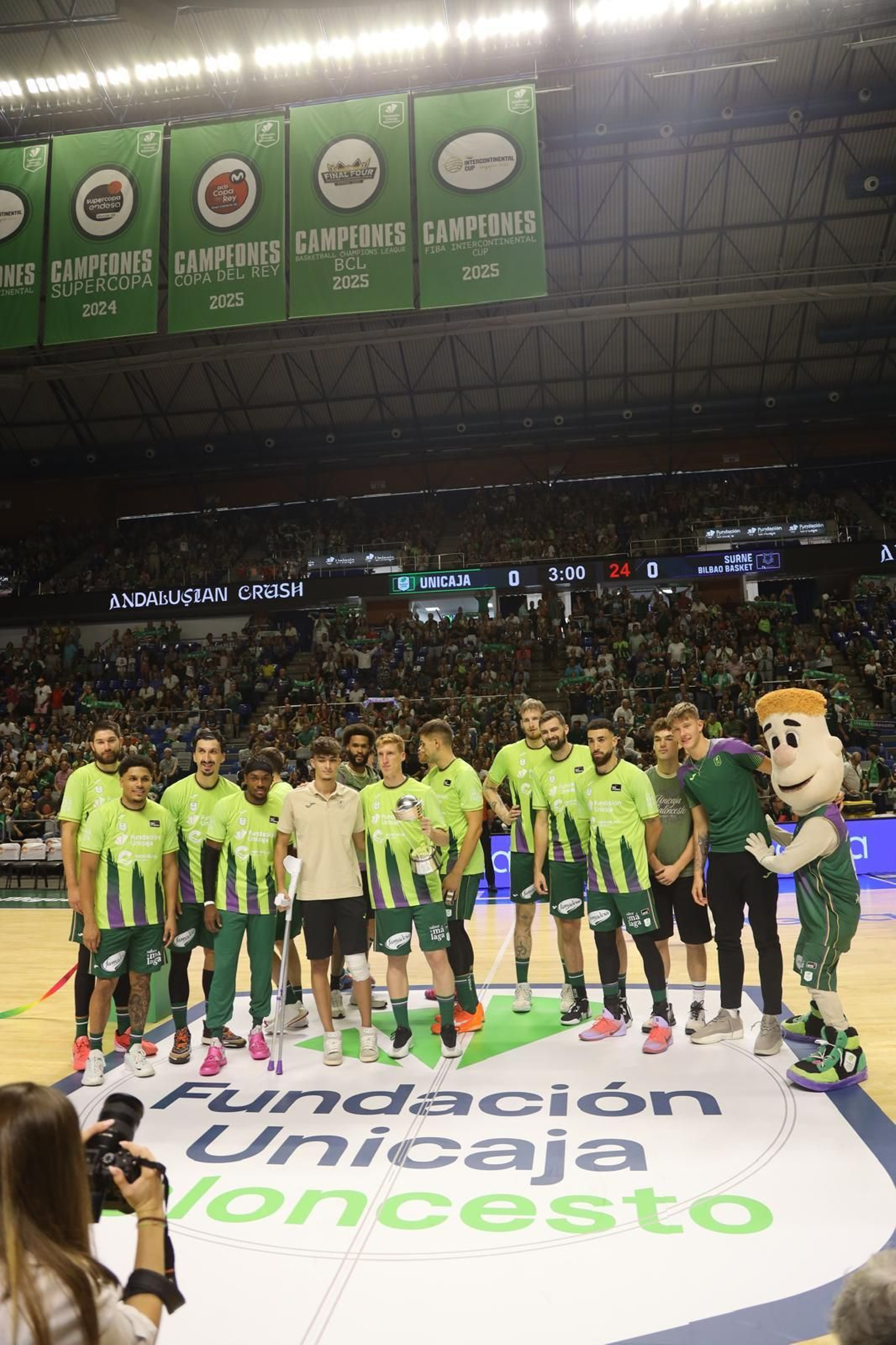 La fiesta por la Copa Intercontinental en el Carpena