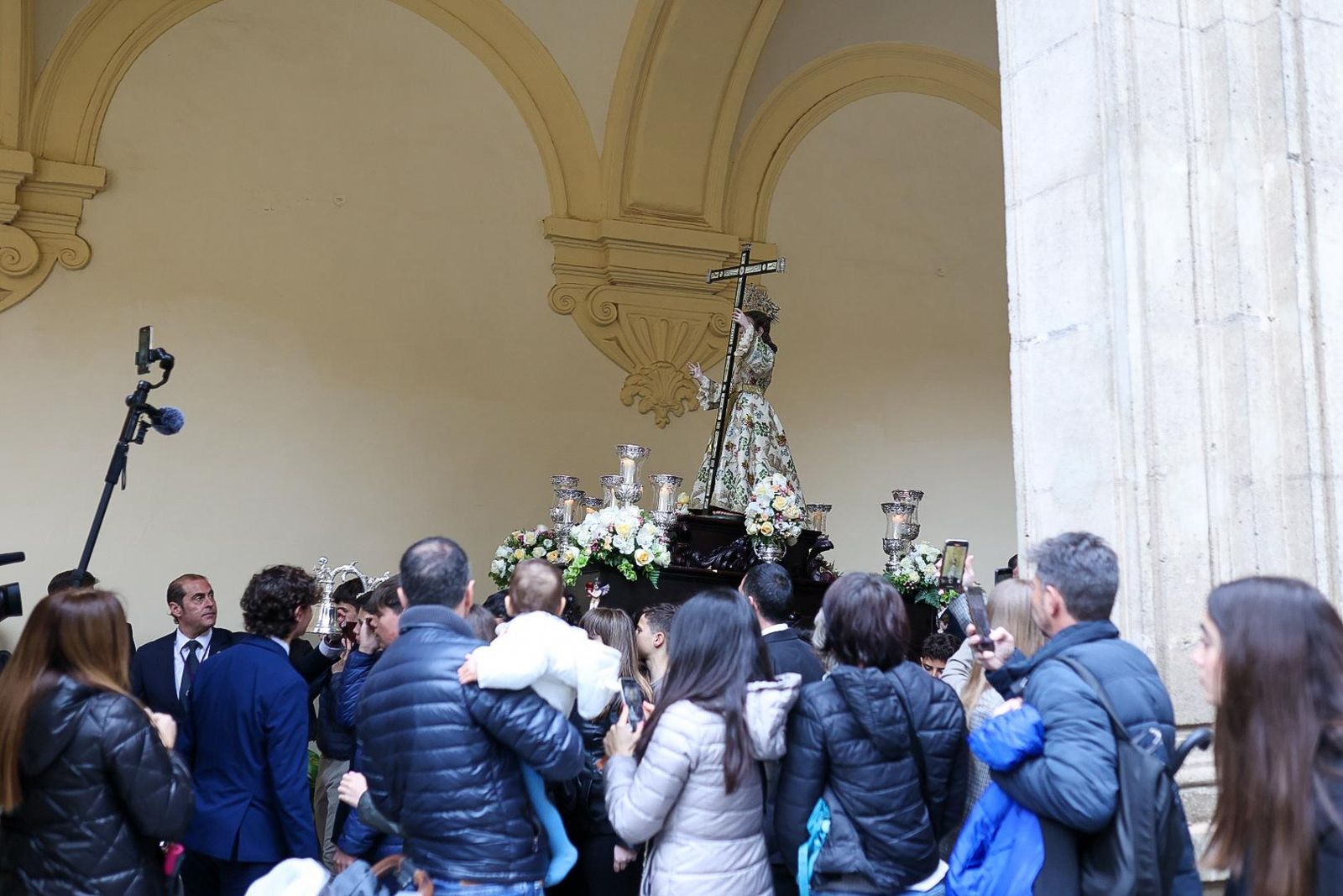 Las mejores fotografías de la Procesión Claustral del Facundillo 2025