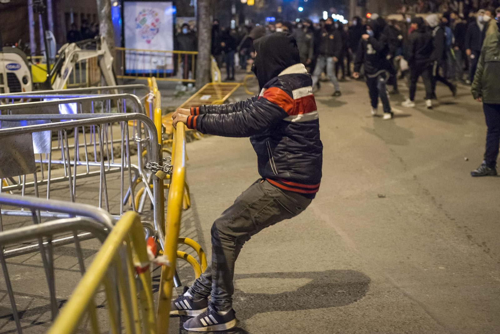 Las imágenes de los disturbios en Cataluña por el arresto de Pablo Hasel