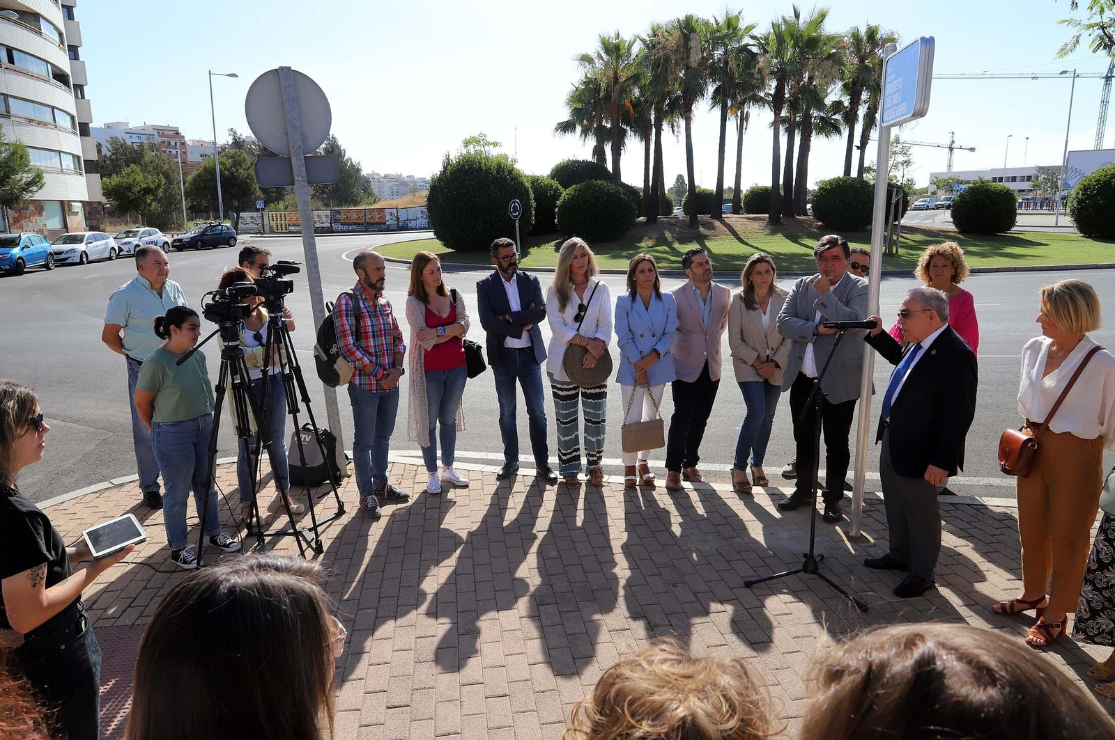 La Glorieta 'Arquitecto José Pablo Vázquez Hierro' ya luce descubierta en Huelva