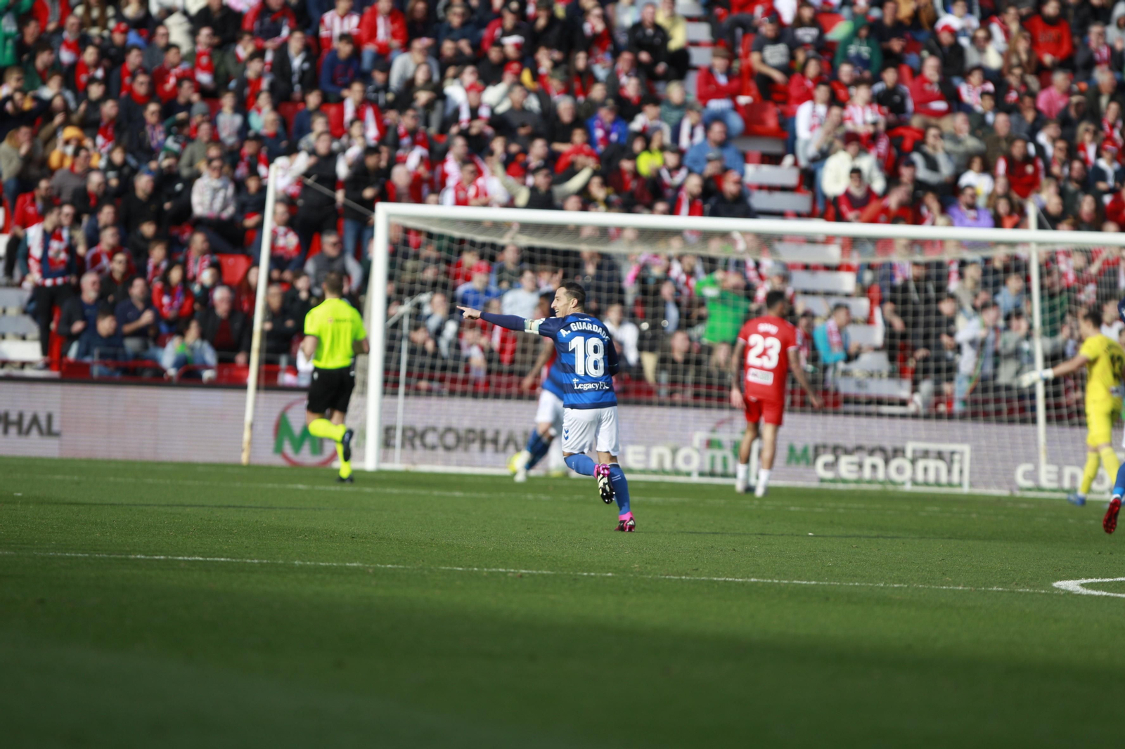 Imágenes del partido de fútbol U.D. Almería-Real Betis Balompié
