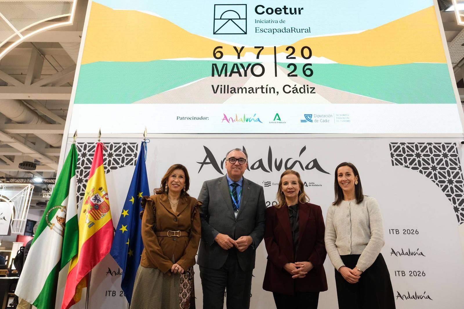 Representantes de la Junta, Diputación y Escapada Rural en la feria turística de Berlín presentando el evento de Villamartín