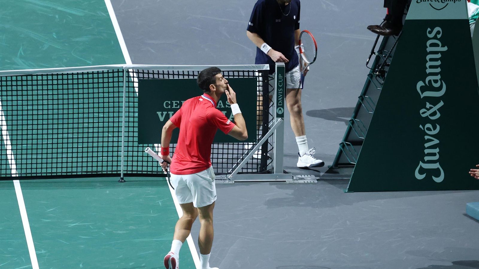 Djokovic, ante la afición británica.