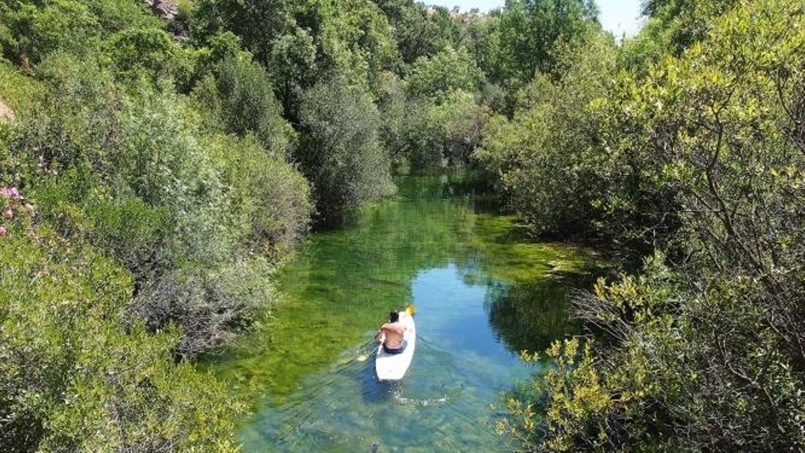 Charco Largo del dique del Río Turón. Charco Largo del dique del Río Turón.