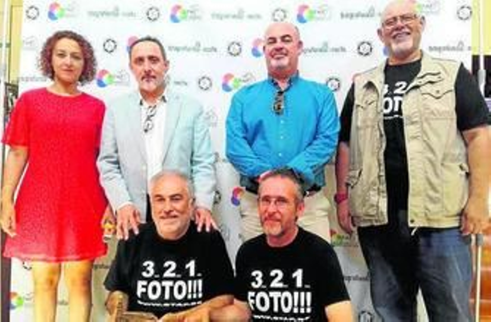 Manuel Aragón, con los organizadores del evento.