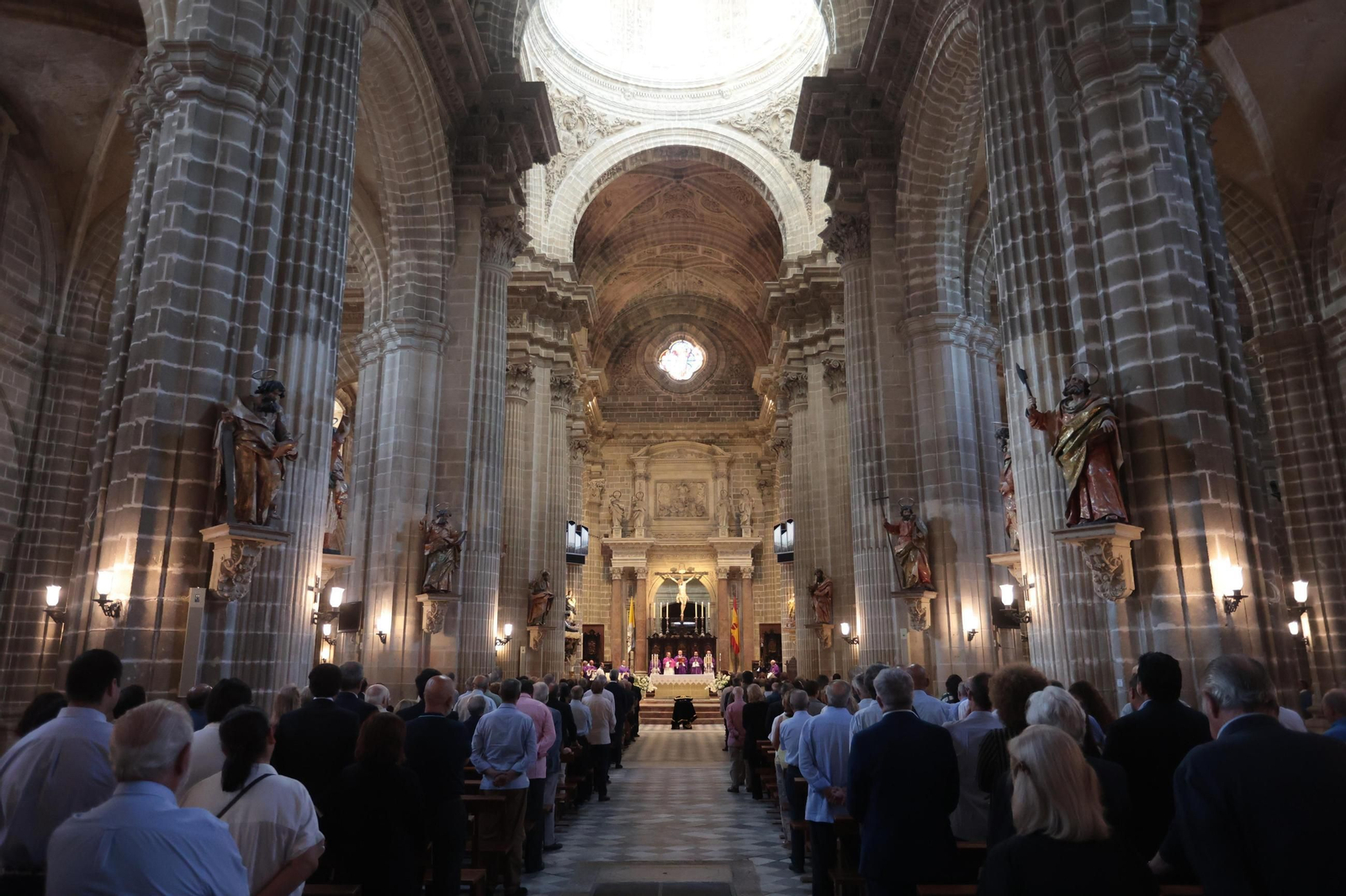 El funeral del periodista Andrés Luis Cañadas, en imágenes