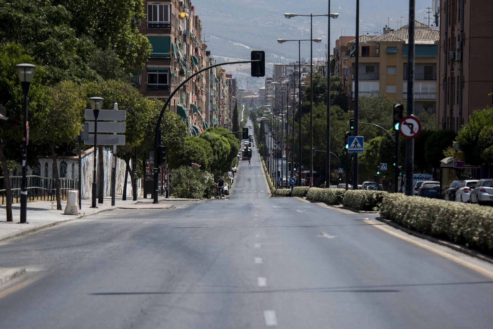 Imágenes de una Granada desierta
