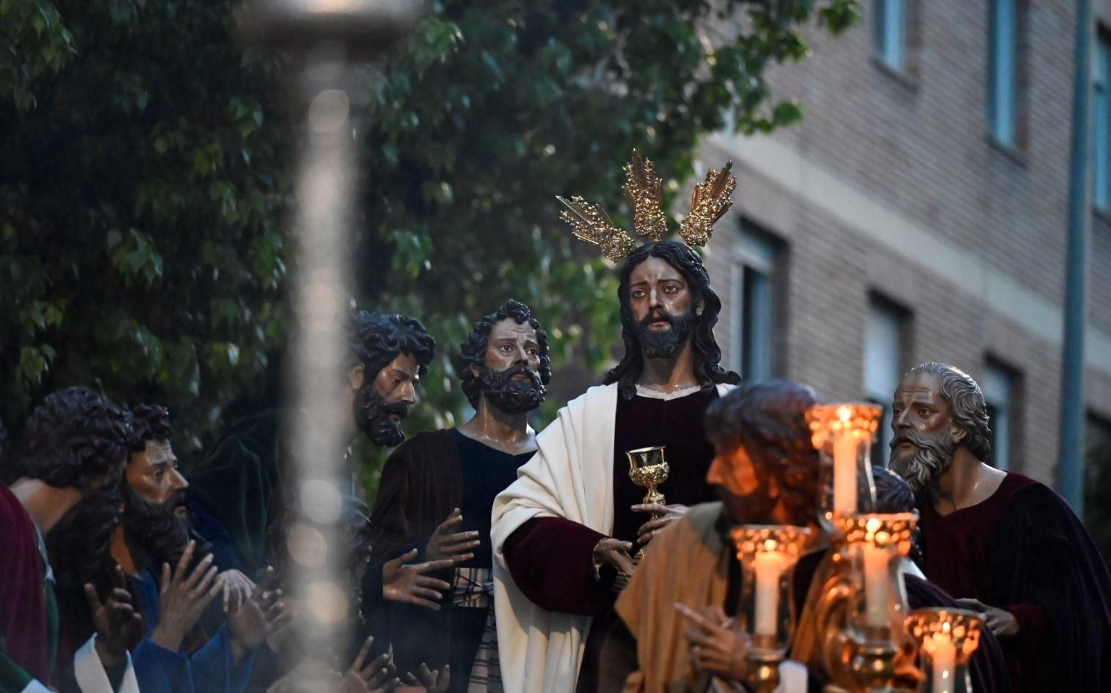 Traslado de la Sagrada Cena a la Catedral para su participación en el Corpus