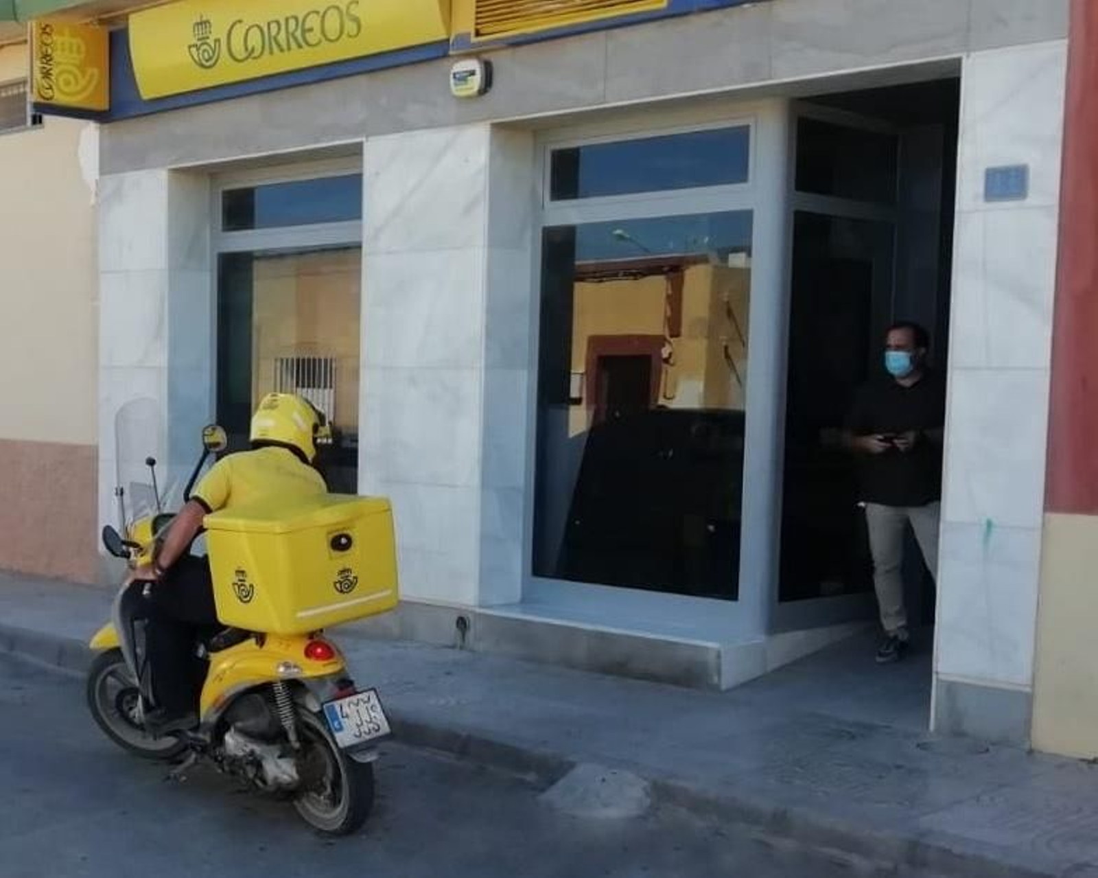 La Mojonera estrena oficina de Correos en la calle Felipe II