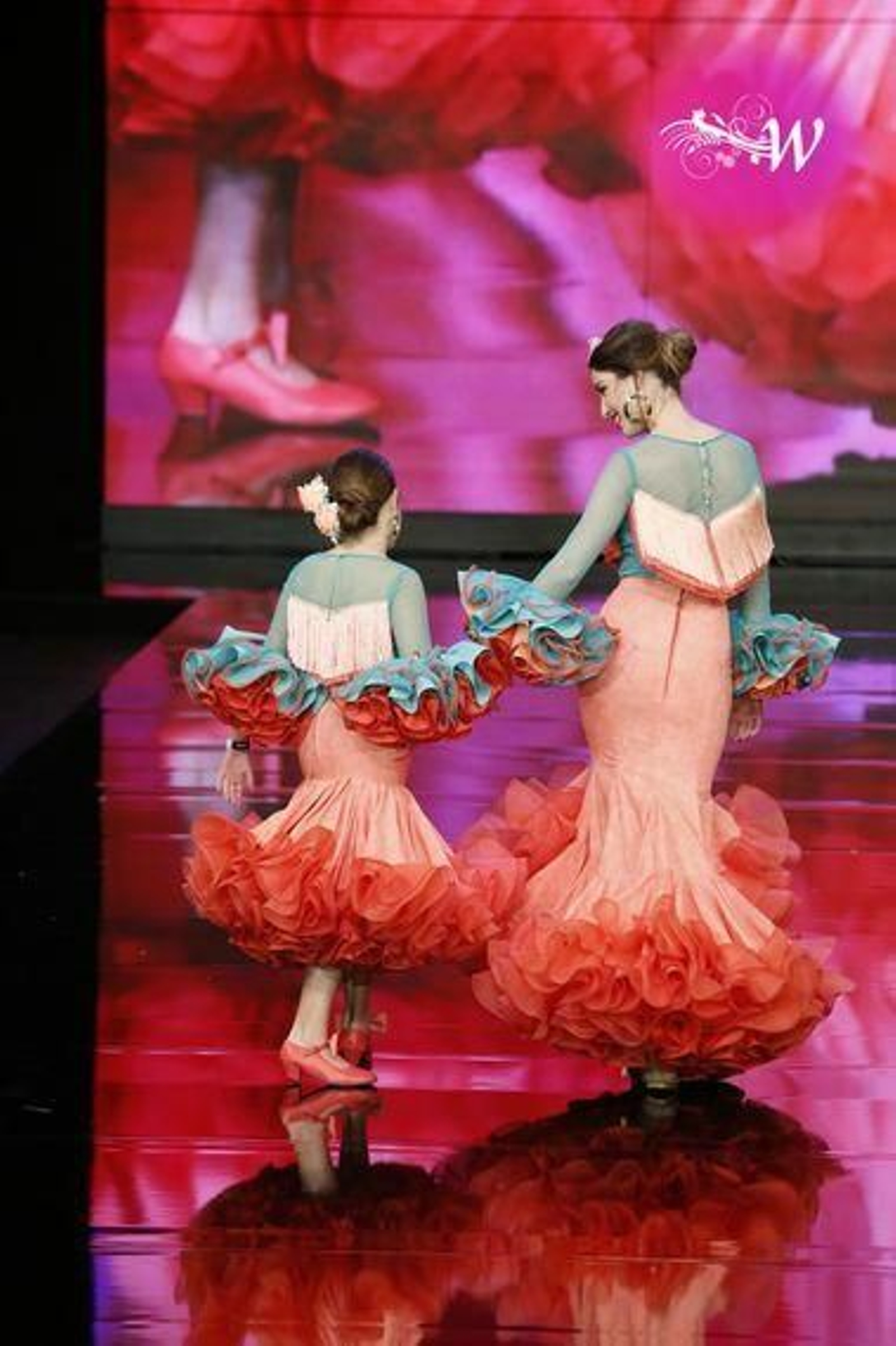 Todas las fotos del desfile de Sara Benítez en SIMOF 2020