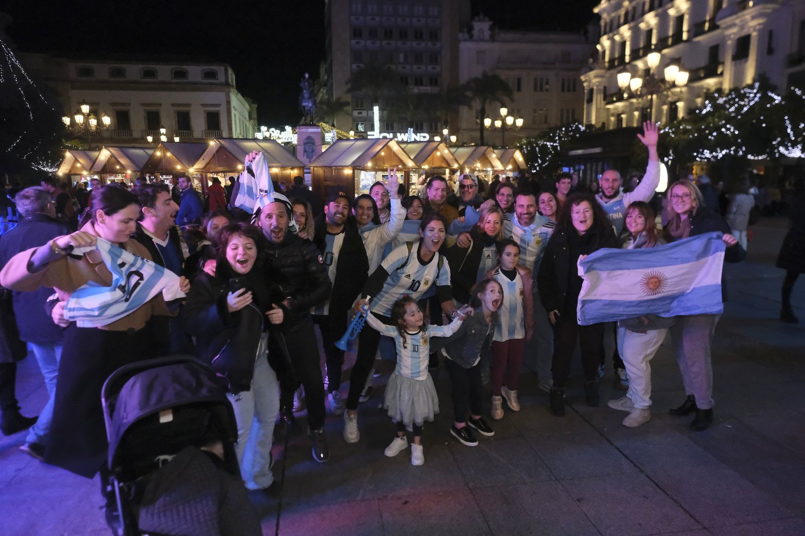 La celebración en Córdoba de la victoria de Argentina en el Mundial de Qatar, en imágenes