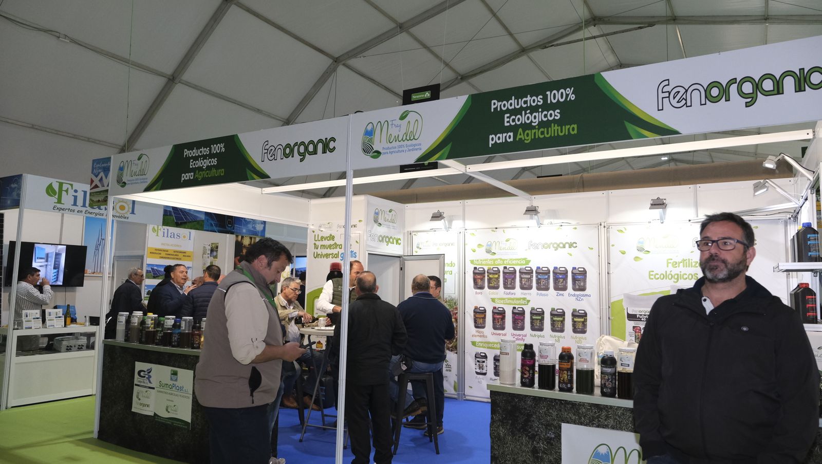 Imágenes del primer día de Expolevante Níjar.