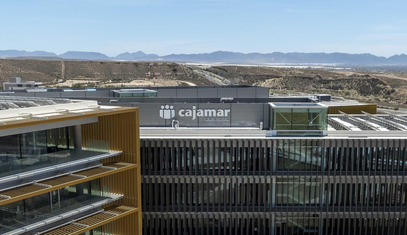 Oficinas de Cajamar en Almería.