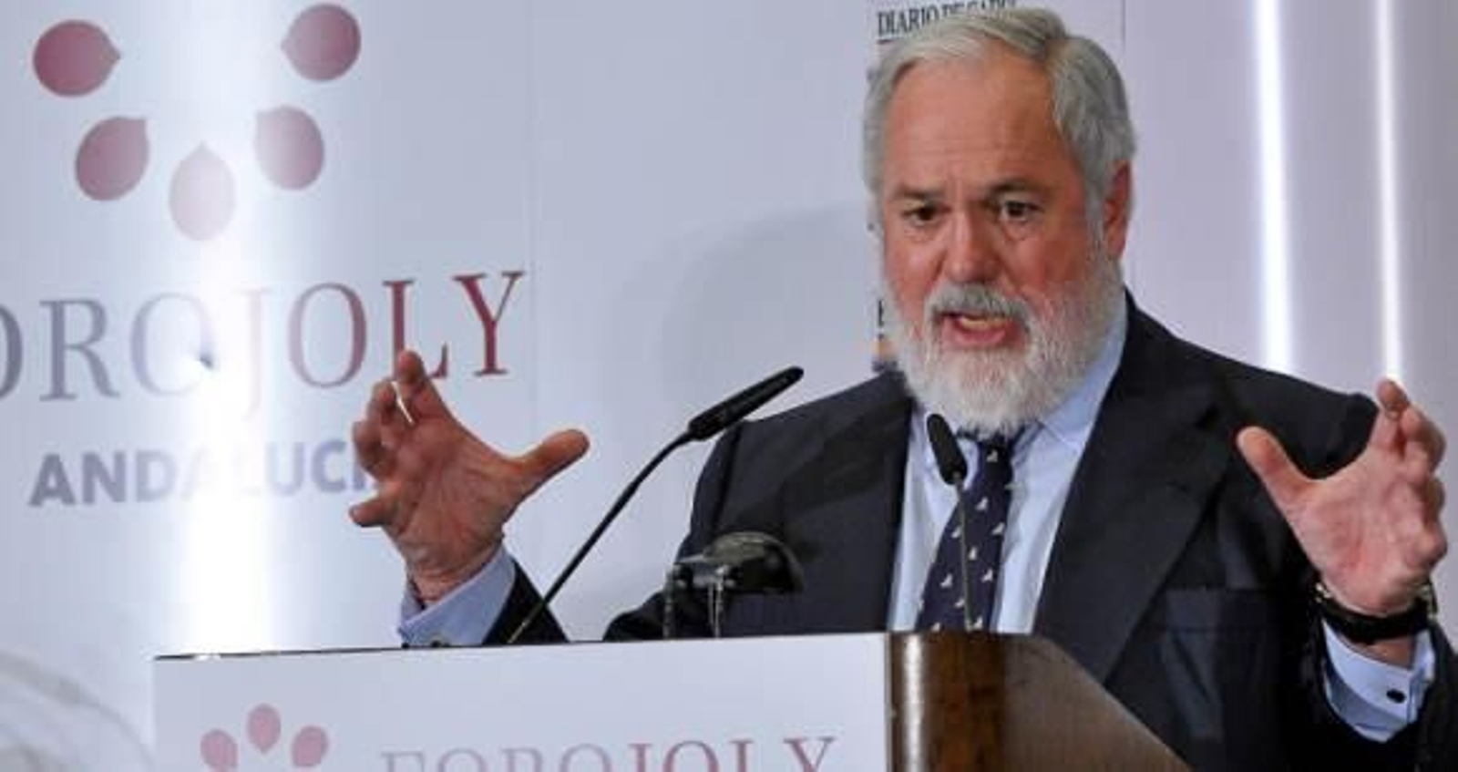 Arias Cañete sobre su posible candidatura en el PP-A para la Presidencia: "No descarto nada, ni dejo de descartar"