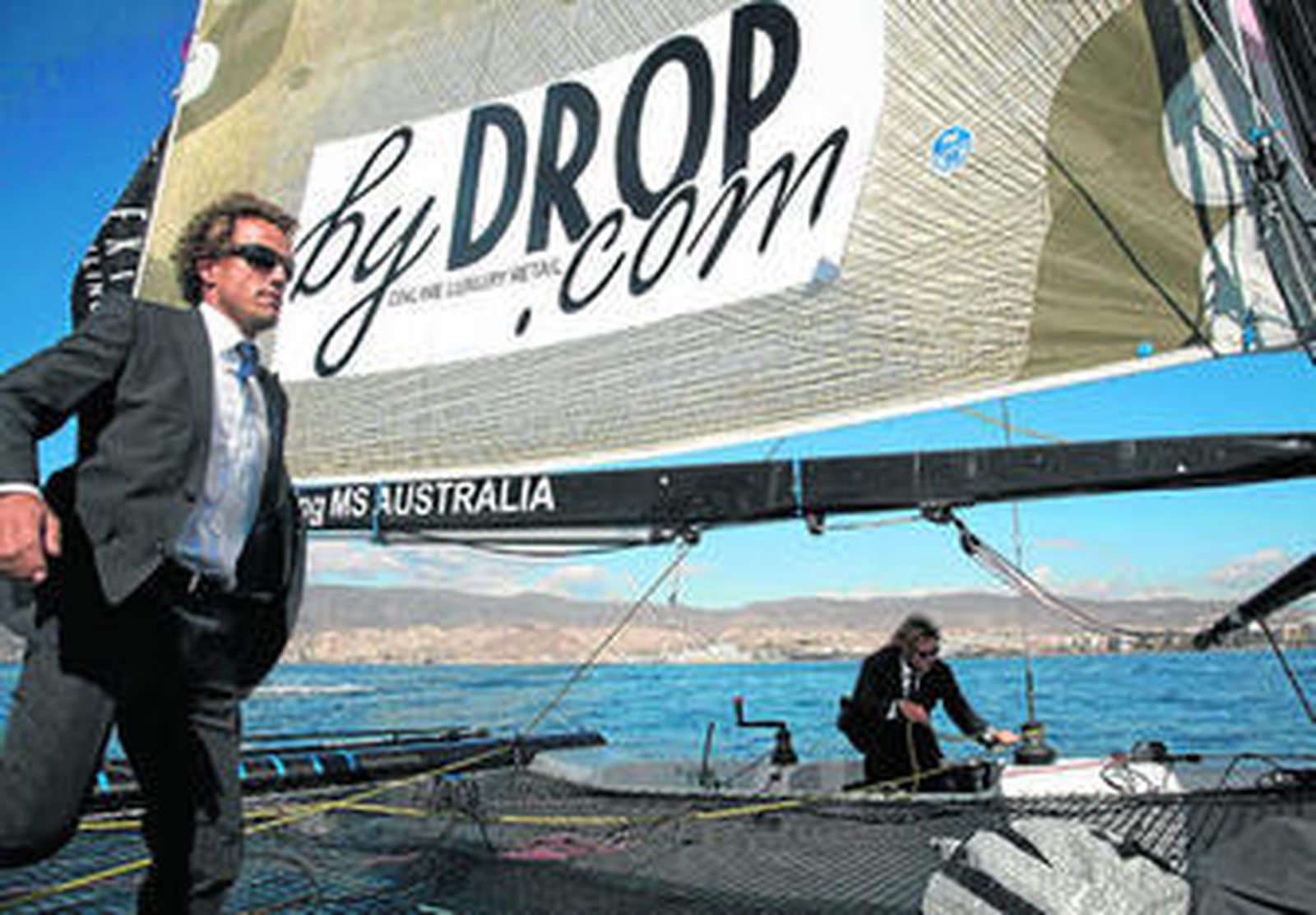 Drop surca el mar en la vela de Rumbo Almería