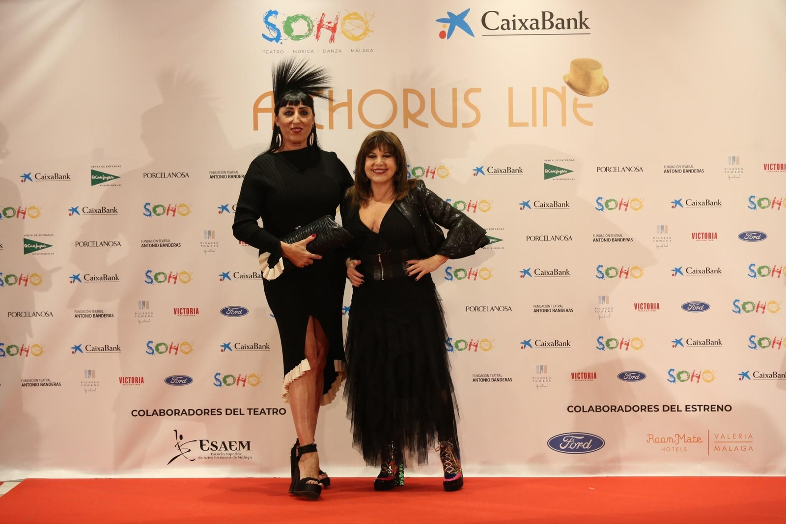La alfombra roja de la inauguración del Teatro del Soho.