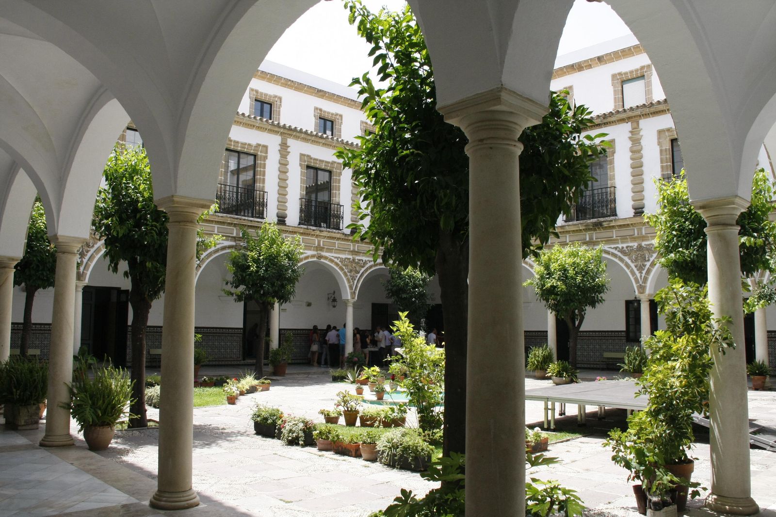 Imagen del Patio del IES Santo Domingo, donde tradicionalmente se han celebrado algunos eventos de la fiesta.