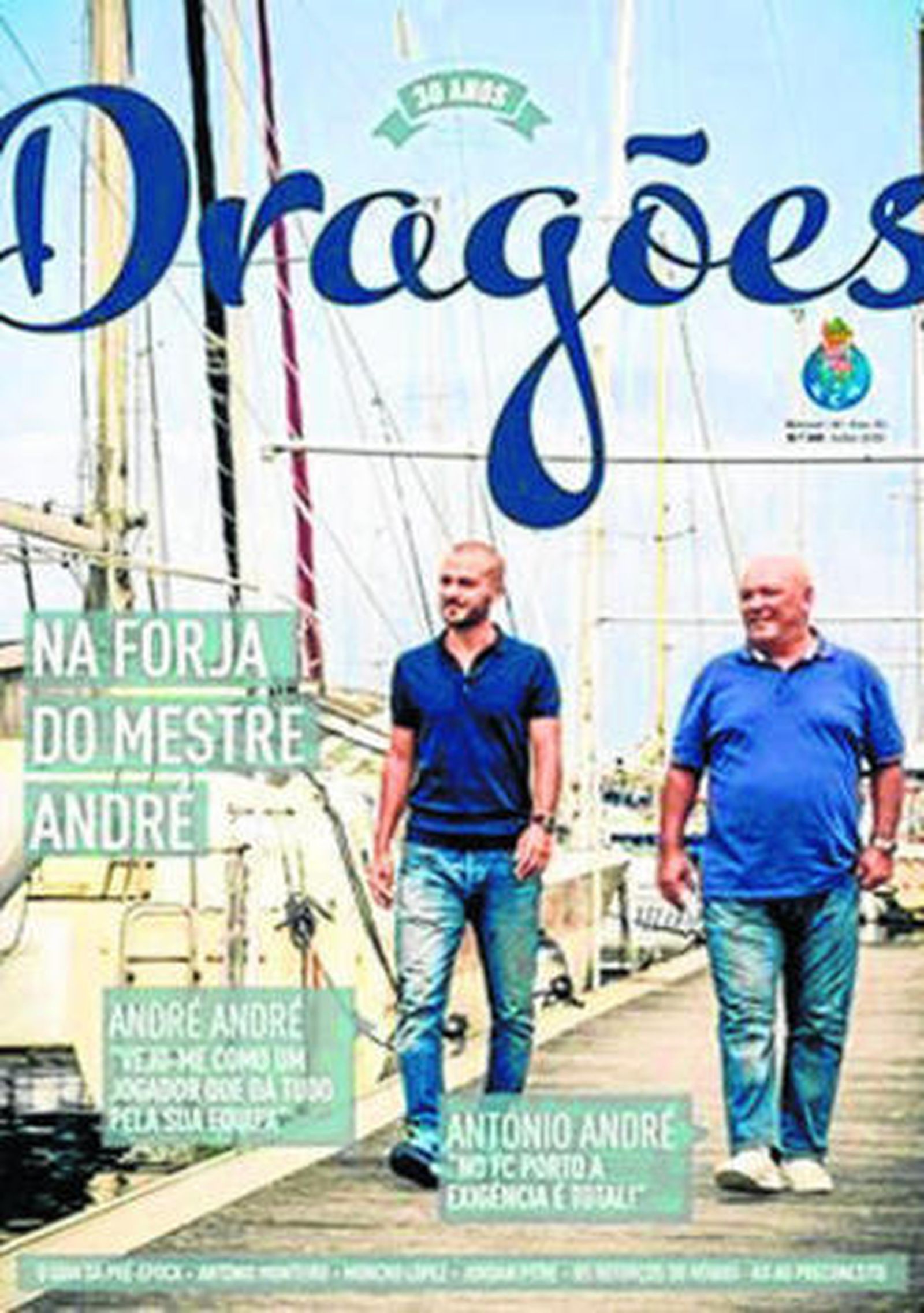 Portada de la revista del club con André André y su padre.