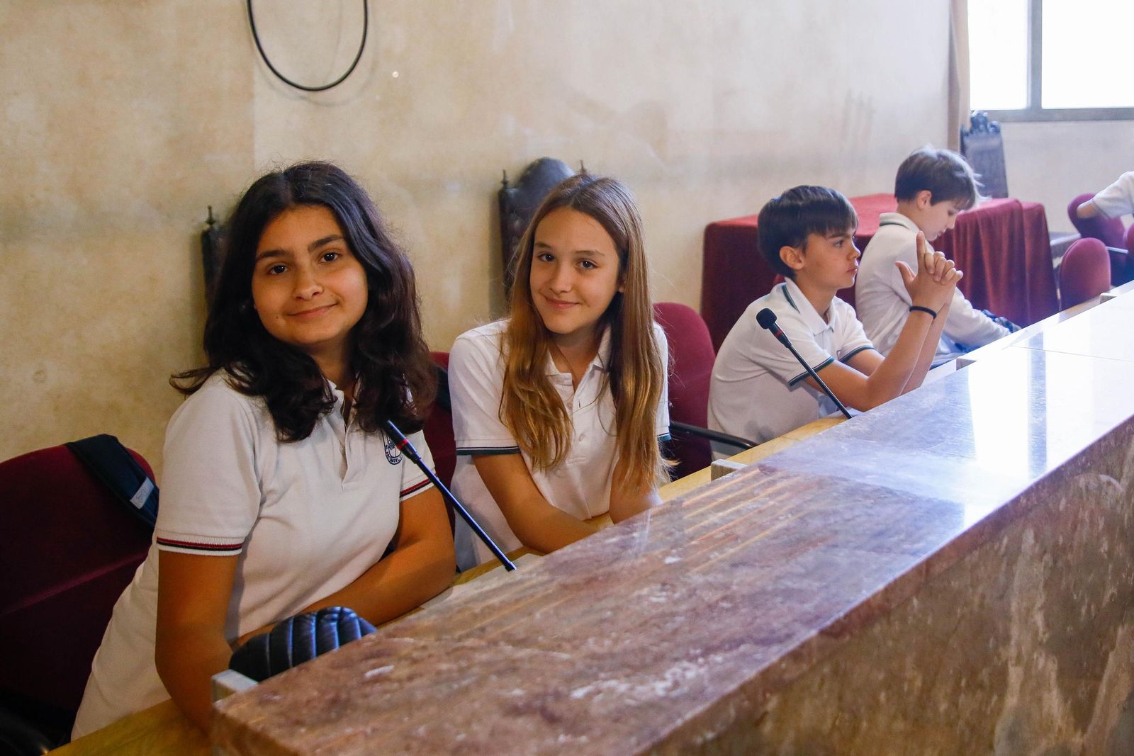 Visita al Ayuntamiento de Almería del colegio Virgen de Fátima, en imágenes