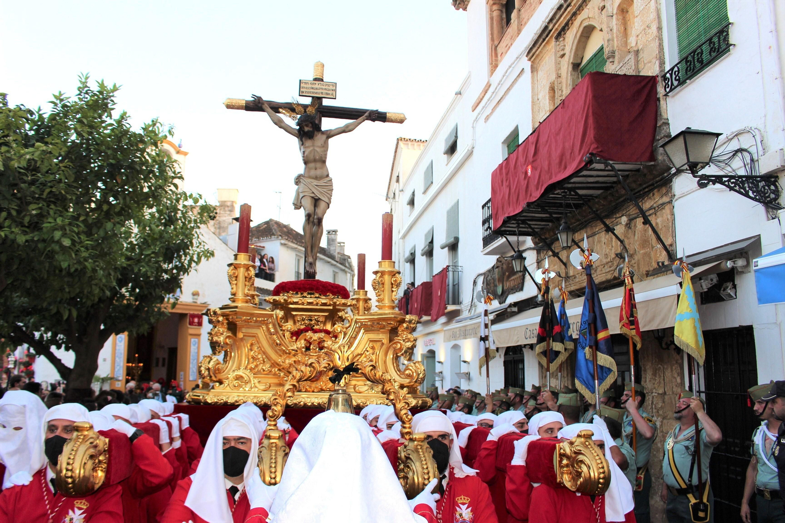 La salida del Cristo del Amor en una imagen de archivo.