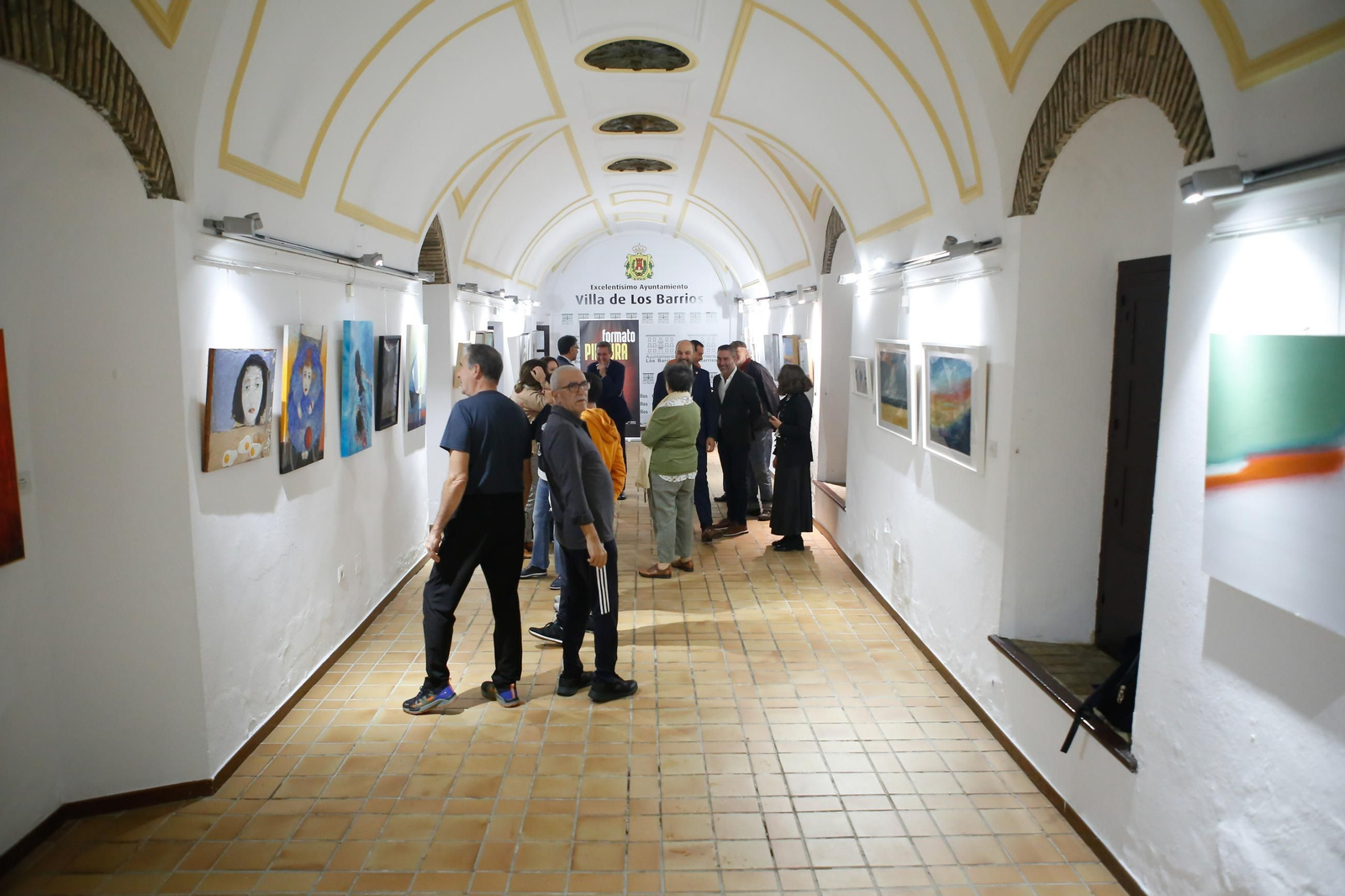 Los Barrios inaugura la exposición "Formato Pintura" con 20 creadores de la provincia de Cádiz