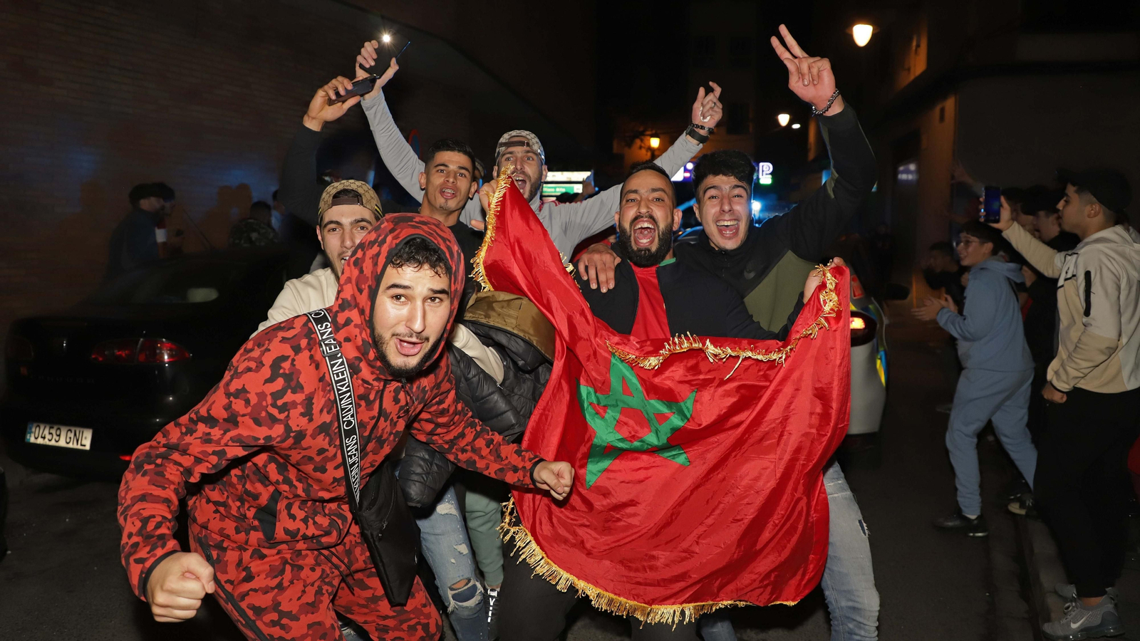 Fotos de la celebración en Algeciras de la victoria de Marruecos sobre España en Qatar