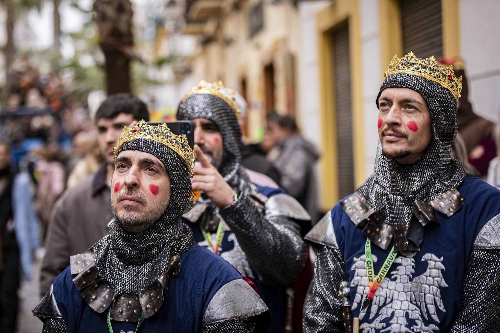 Las imágenes del segundo sábado de Carnaval de Cádiz 2025: Carrusel de coros bajo la lluvia