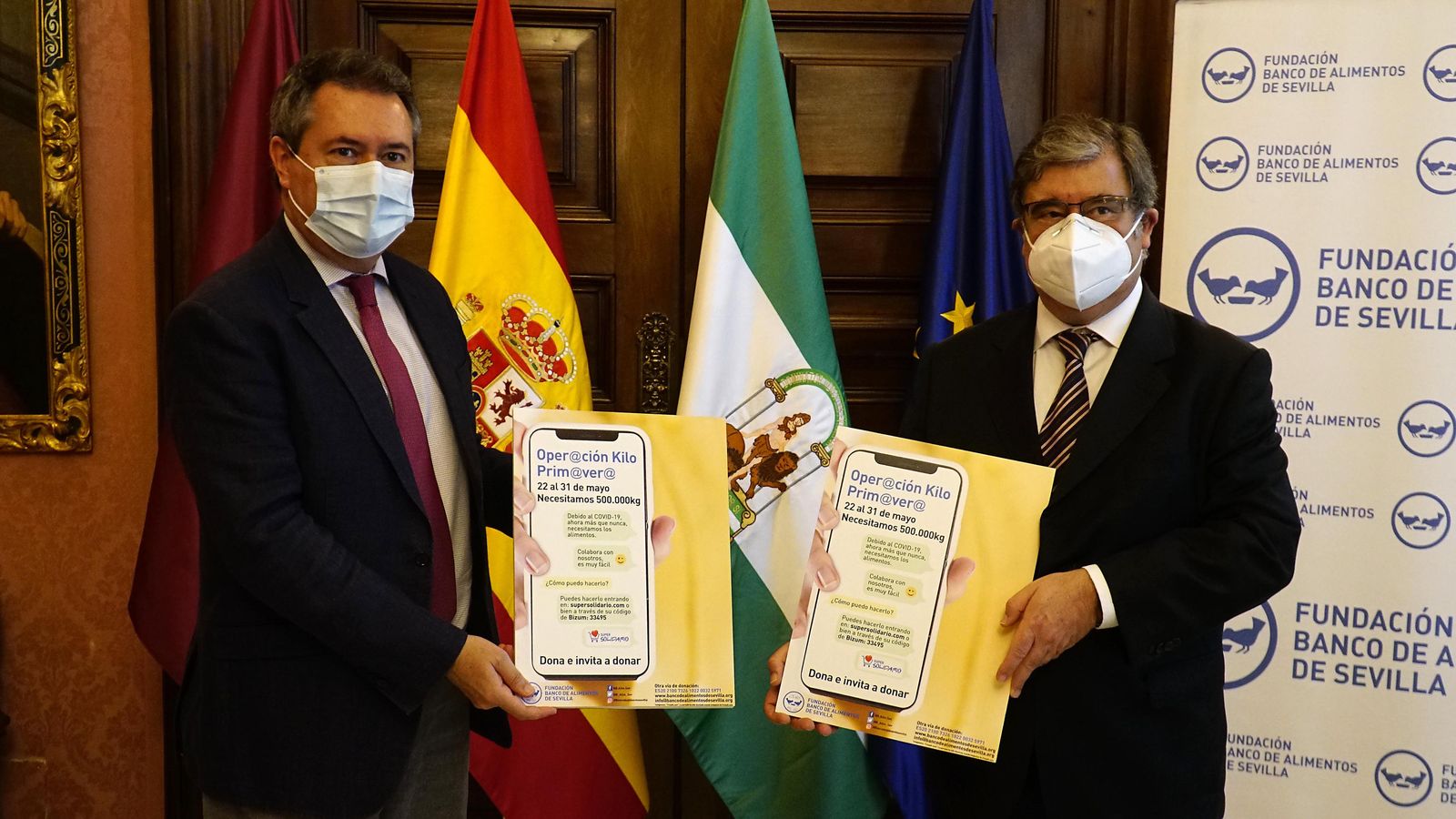 Juan Espadas y Agustín Vidal-Aragón presentan al nueva campaña.