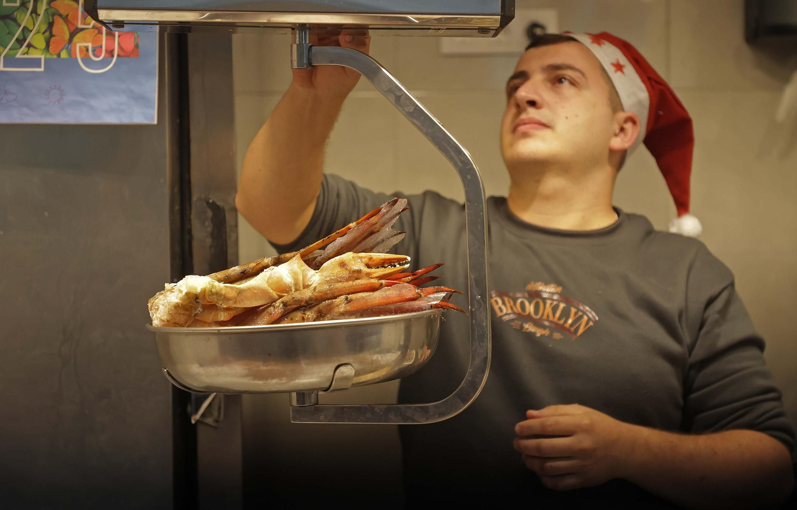 Fotos de las últimas compras en Algeciras para la cena de Nochebuena