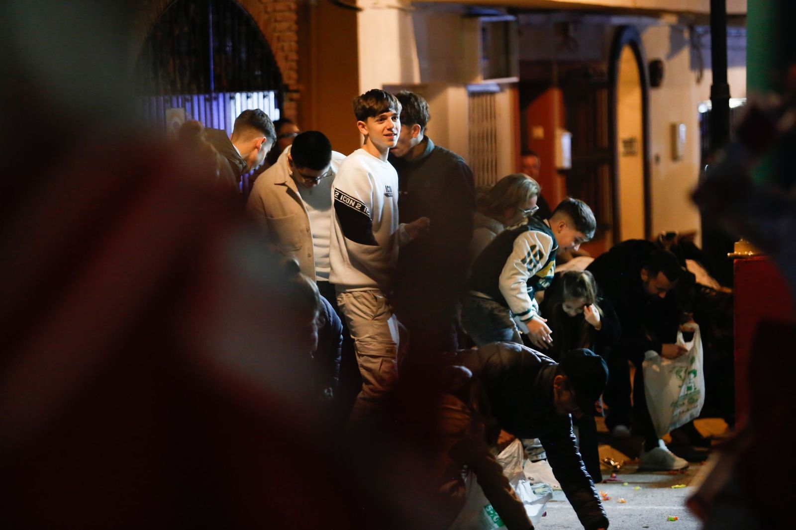 Búscate en las fotos de la cabalgata de Reyes Magos 2026 en Los Barrios