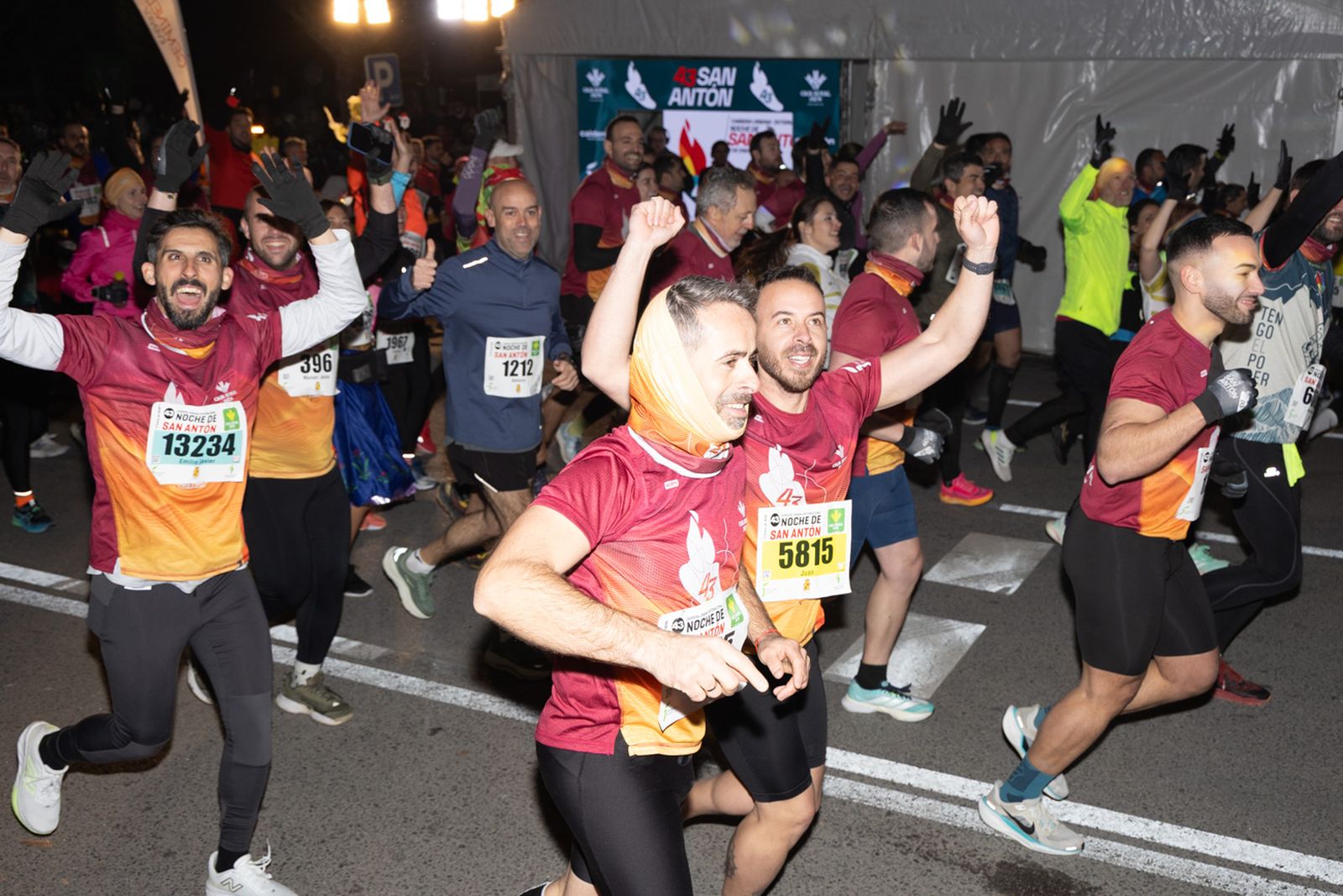 Encuéntrate en la salida de la Carrera de San Antón 2026, en imágenes (3)
