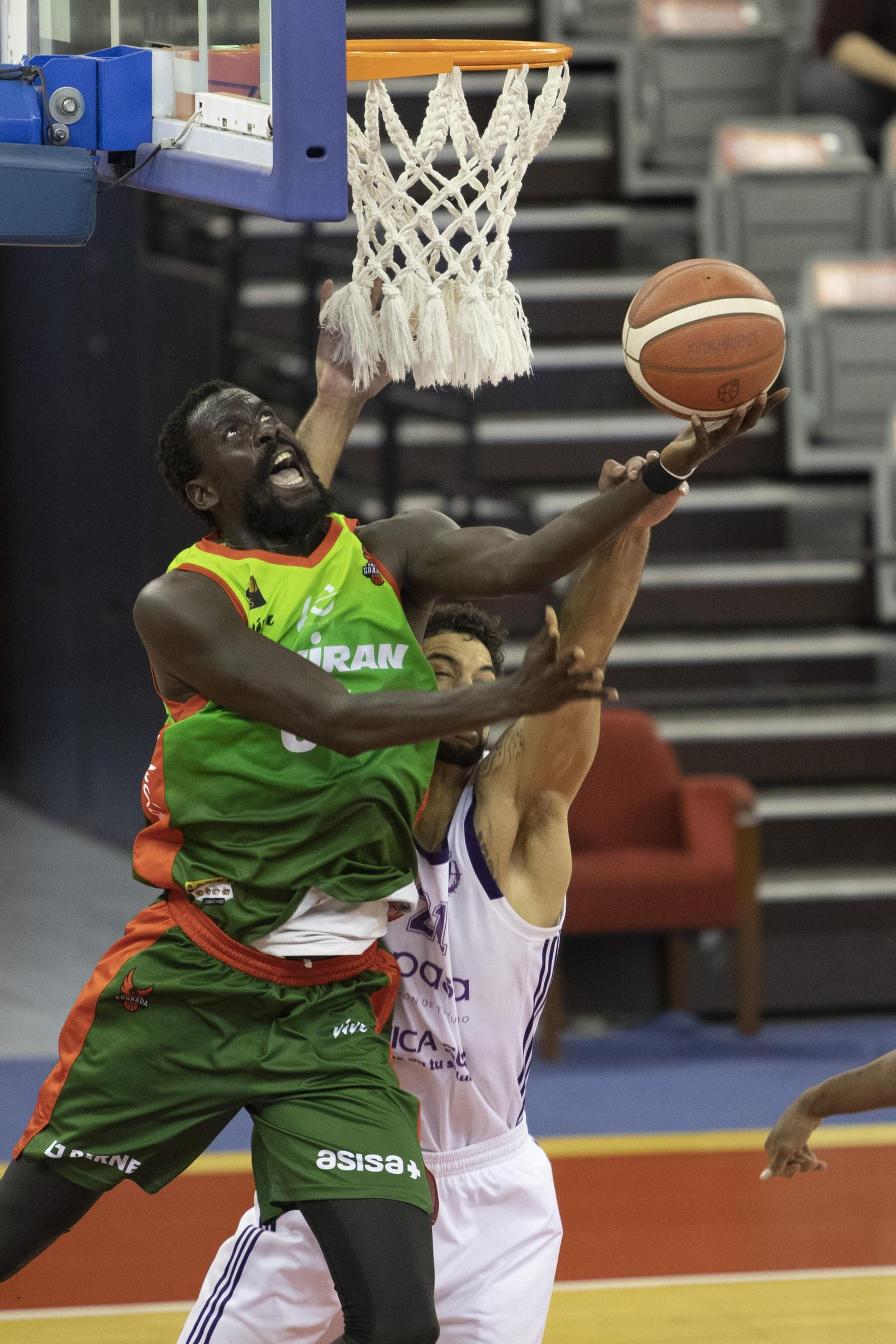 Bamba Fall, bajo el aro pucelano.