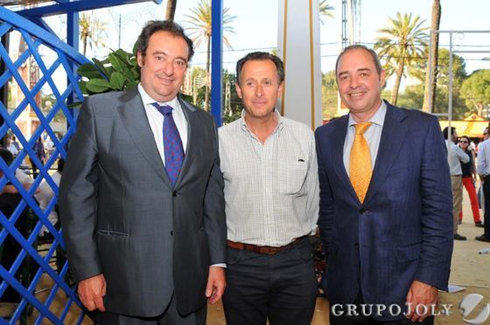El director general de Grupo Joly Tomás Valiente, junto al exalcalde de Chiclana, José Román, y el director comercial de Diario de Cádiz José Ferradans.

Foto: Vanesa Lobo y Manuel Aranda