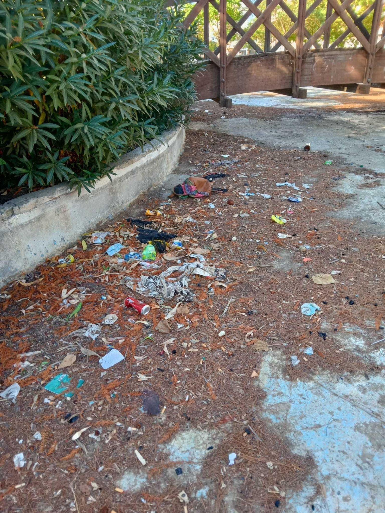 Vandalismo en el parque de La Plata en Jerez