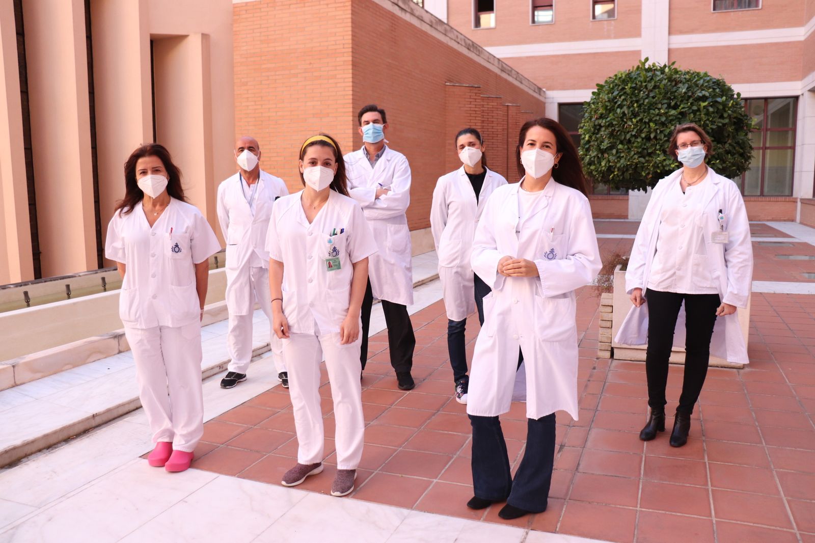 Los miembros de la unidad de Patología Mamaria del Hospital San Juan de Dios del Aljarafe .