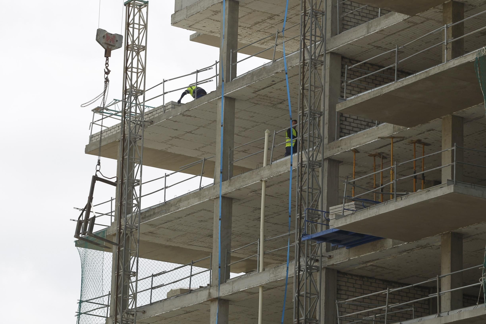 Fotogalería coronavirus a pie de obra en Almería